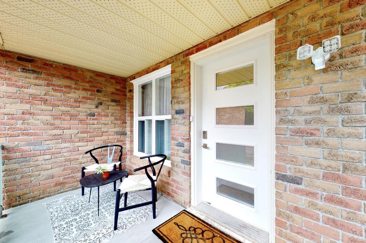 Modern Bright Cozy 3Bed 3Bath Vacation House In Ajax, Greater Toronto Area Gta, On, Canada Exterior photo