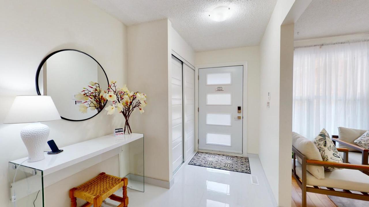 Modern Bright Cozy 3Bed 3Bath Vacation House In Ajax, Greater Toronto Area Gta, On, Canada Exterior photo
