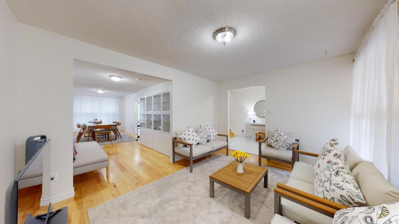 Modern Bright Cozy 3Bed 3Bath Vacation House In Ajax, Greater Toronto Area Gta, On, Canada Exterior photo