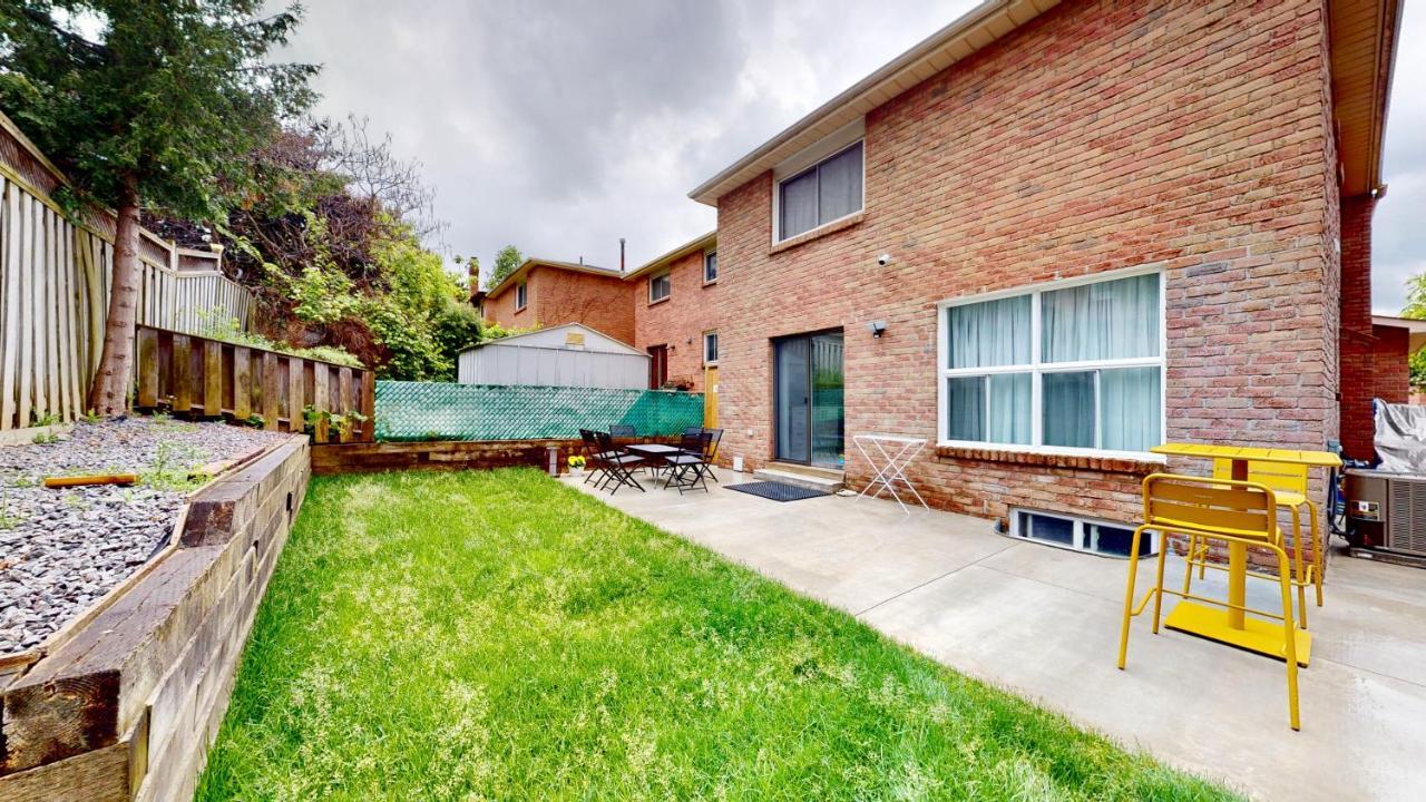 Modern Bright Cozy 3Bed 3Bath Vacation House In Ajax, Greater Toronto Area Gta, On, Canada Exterior photo